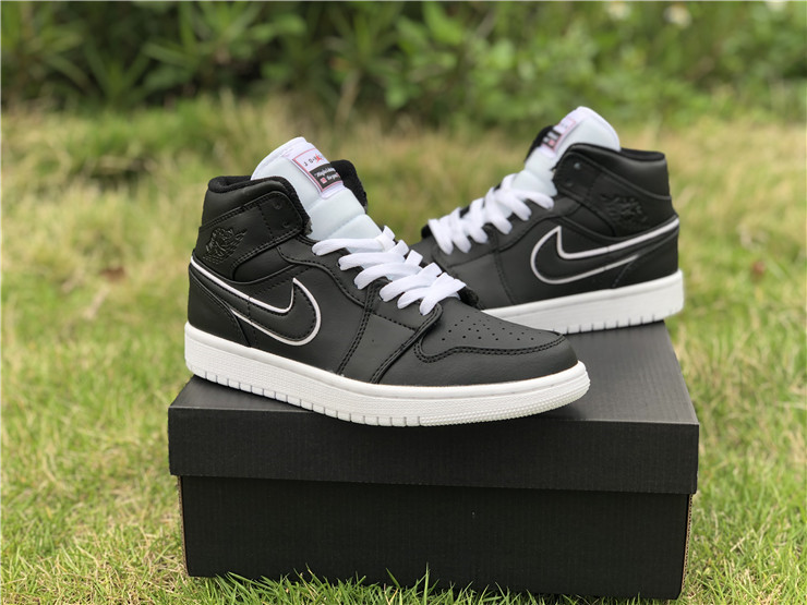 Authentic Air Jordan 1 Mid black white