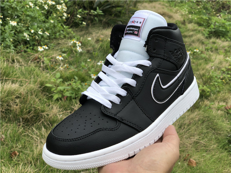 Authentic Air Jordan 1 Mid black white