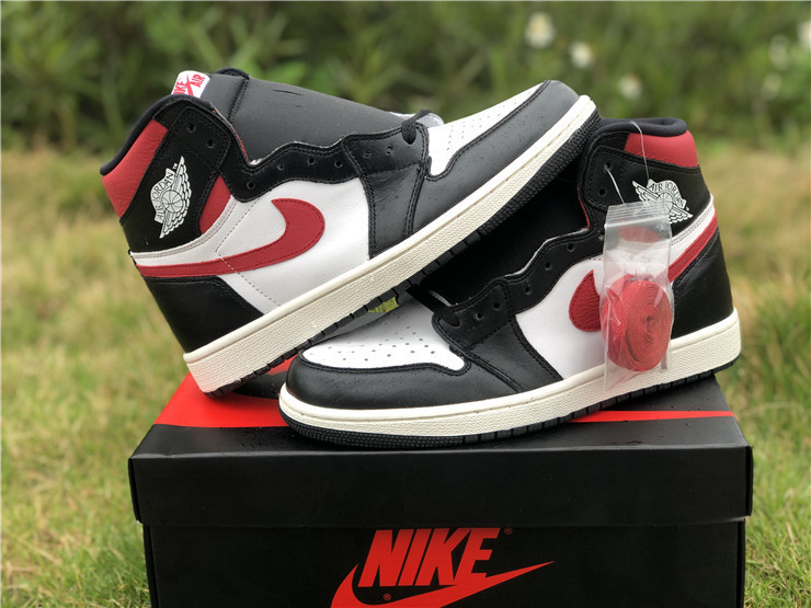 Air Jordan 1 Retro High OG GS