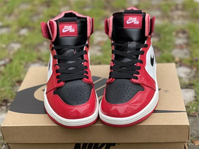 Authentic Air Jordan 1 Zoom CMFT “Bulls”