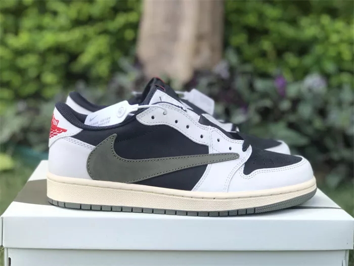 Authentic Travis Scott x Air Jordan 1 Low 4.0