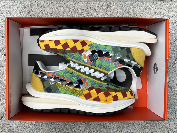 Authentic Sacai x Nike woven “Green Gusto”