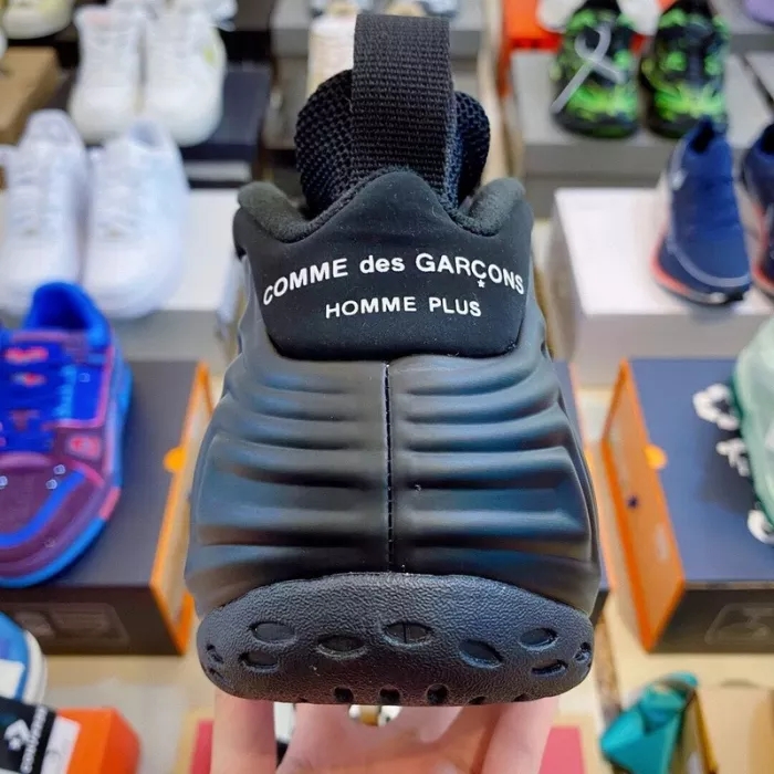 Authentic  CDG x Nike Air Foamposite One Black