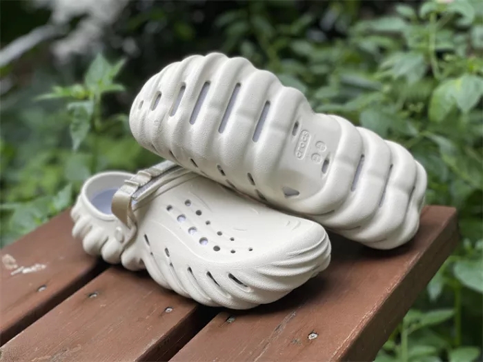 Authentic Salehe Bembury × CrocsPollex Clog Cucumber-011