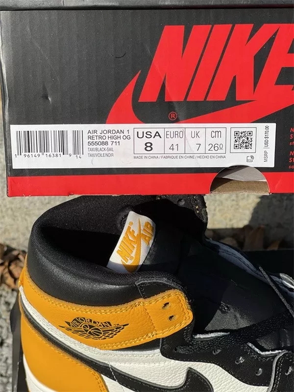 Authentic Air Jordan 1 Yellow Toe(restock)