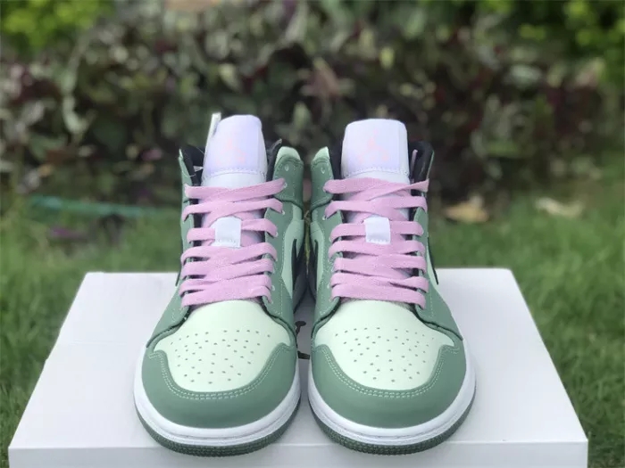 Authentic Air Jordan 1 Mid SE “Dutch Green”  