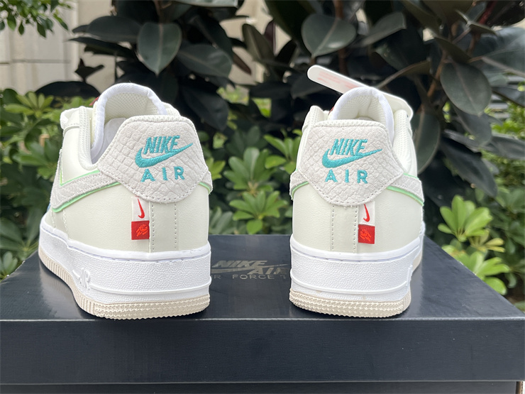 Authentic Nike Air Force 1 Low 