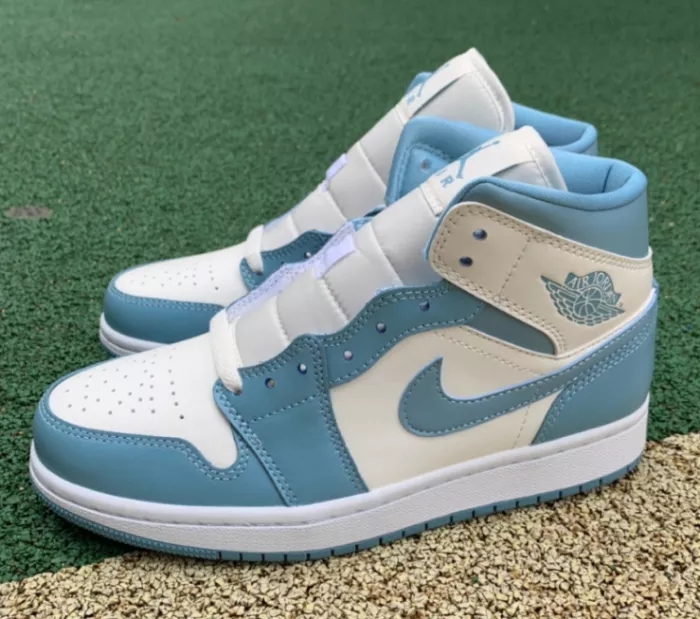 Authentic Air Jordan 1 Mid UNC