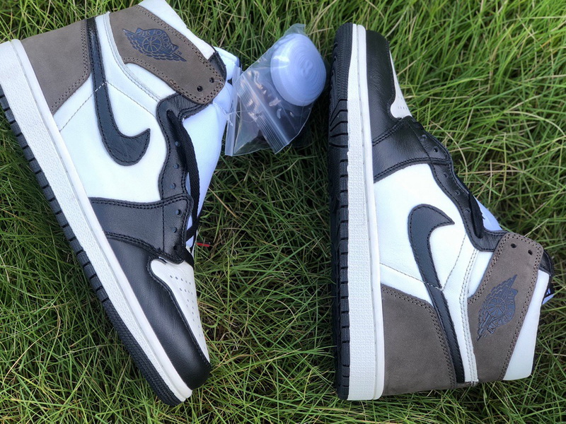 Authentic Air Jordan 1 High OG “Dark Mocha”