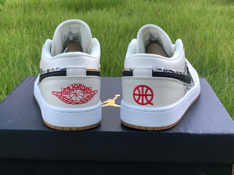 Authentic Air Jordan 1 Low CJ4152-101