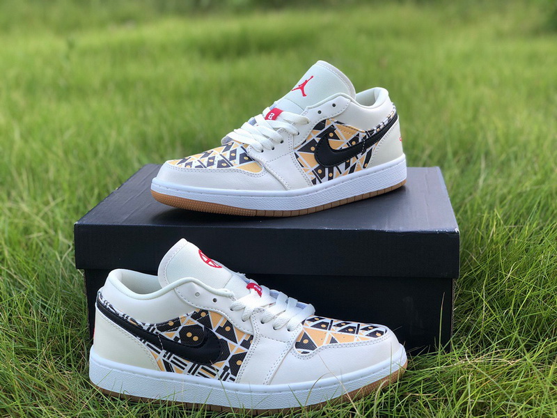 Authentic Air Jordan 1 Low CJ4152-101