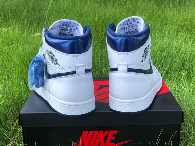 Authentic Air Jordan 1 OG “Metallic Navy”