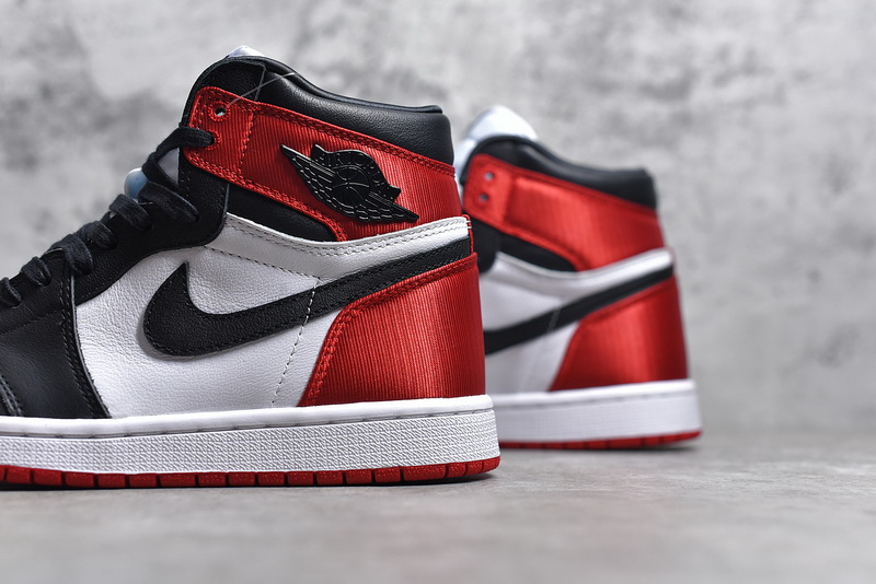 Authentic Air Jordan 1 Satin WMNS “Black Toe” 