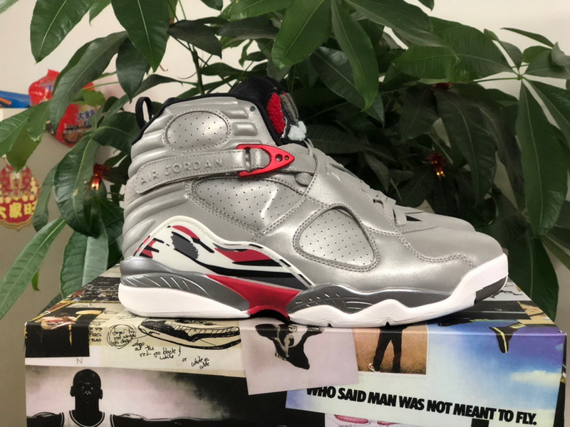 Authentic Air Jordan 8 “Reflective Bugs Bunny” 