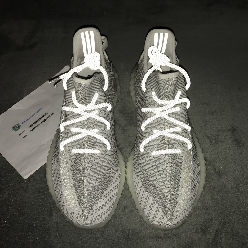 Authentic Yeezy Boost 350 V2 Static(only lace reflective) 