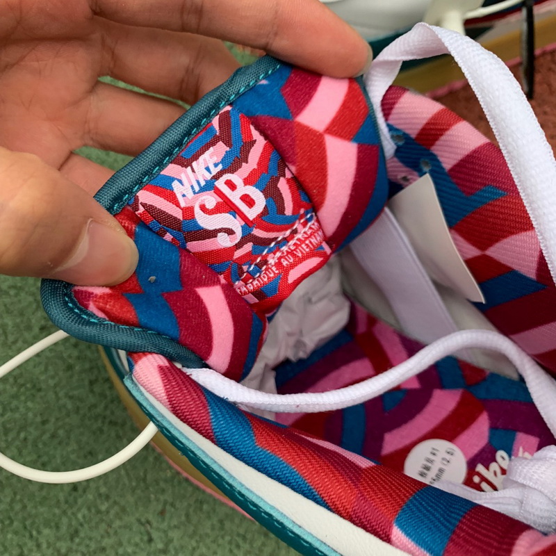 Nike SB Dunk Low x Parra