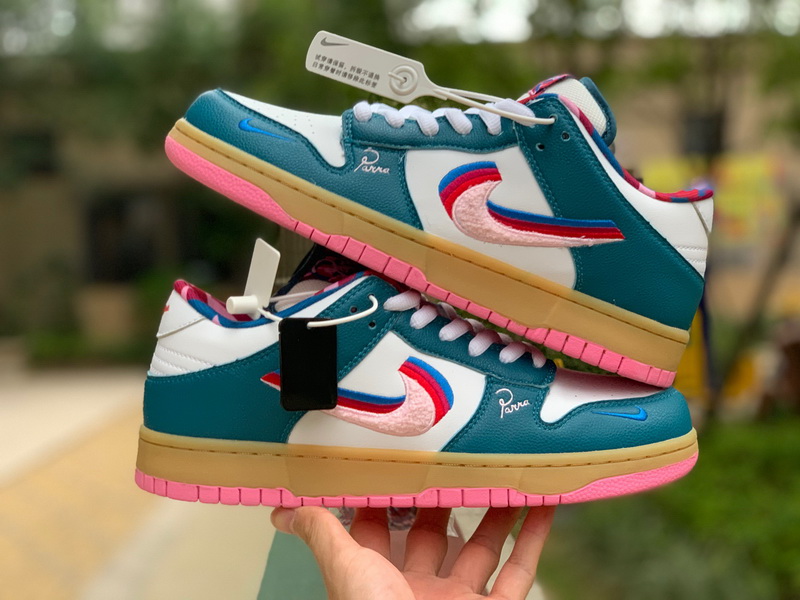 Nike SB Dunk Low x Parra