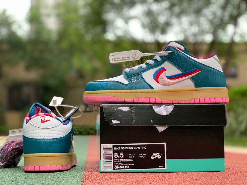 Nike SB Dunk Low x Parra