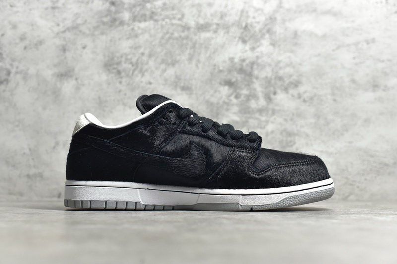 Authentic Nike SB Zoom Dunk Elite “BE@RBRICK”