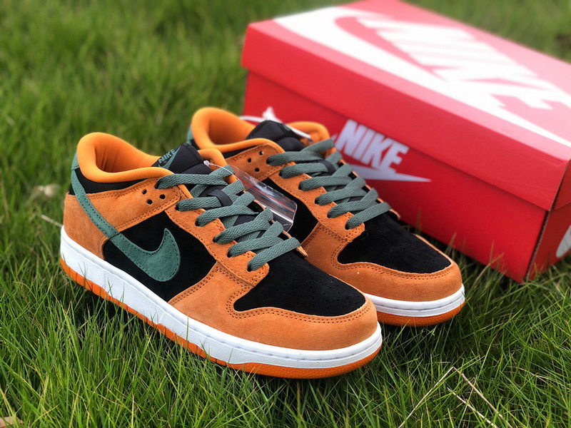 Authentic Nike Dunk Low SP “Ceramic”