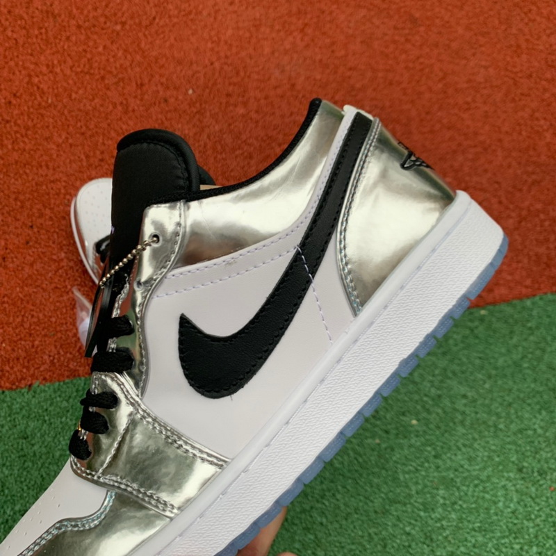 Air Jordan 1 Low GS-001