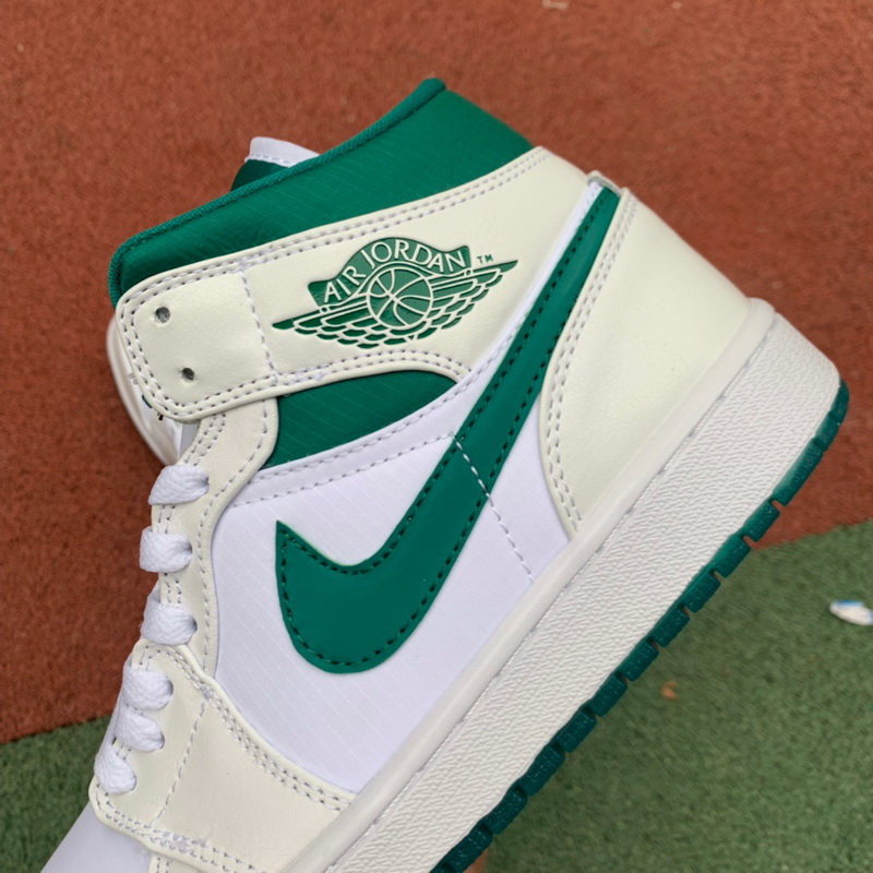 Super Max Perfect Jordan 1 Mid-001