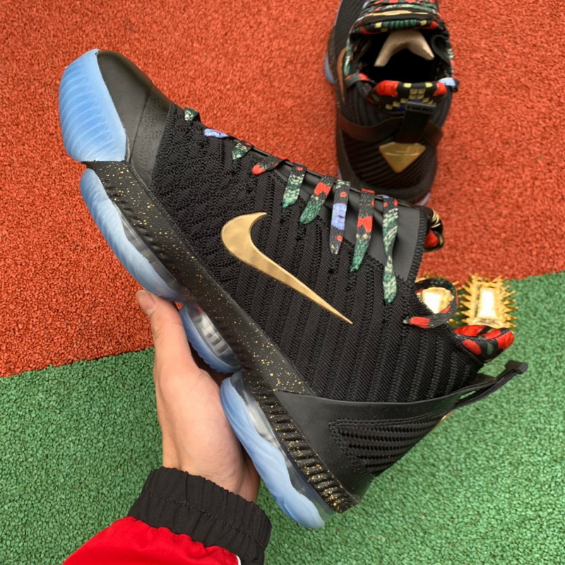 Nike Lebron 16 KC