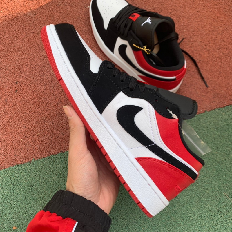 Air Jordan 1 Low 