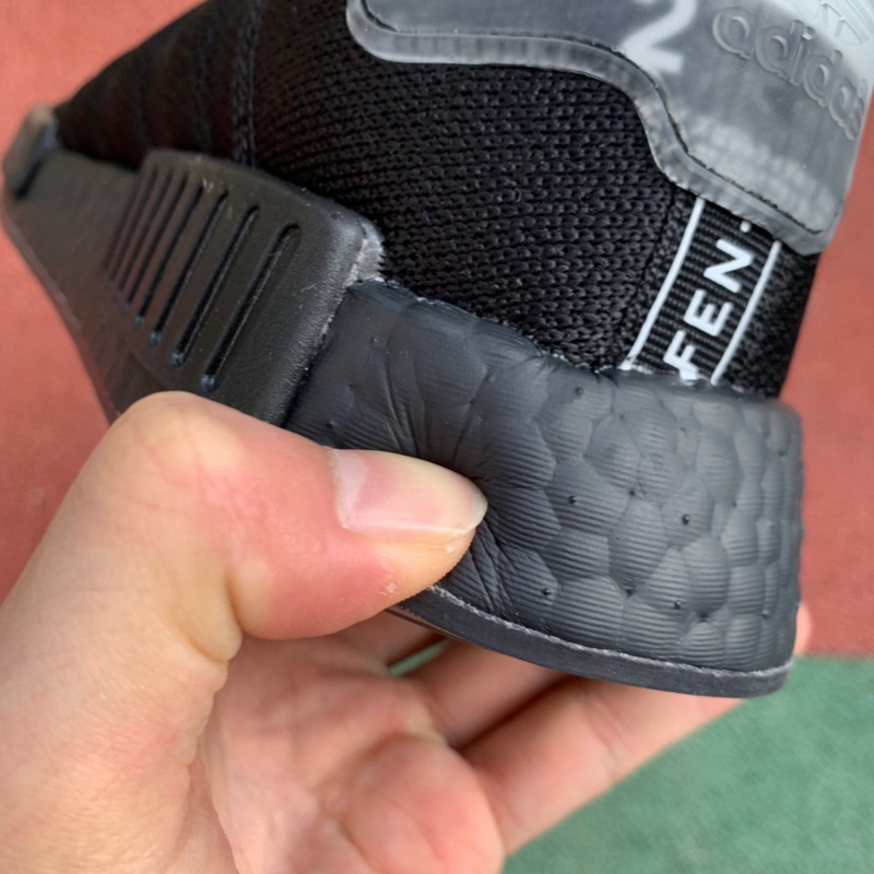 Adidas NMD R1 Boots-002