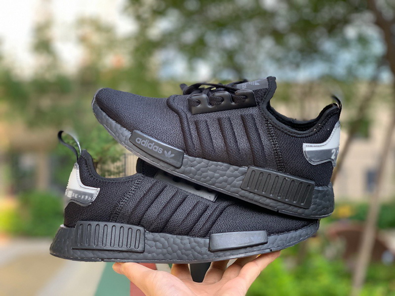 Adidas NMD R1 Boots-002