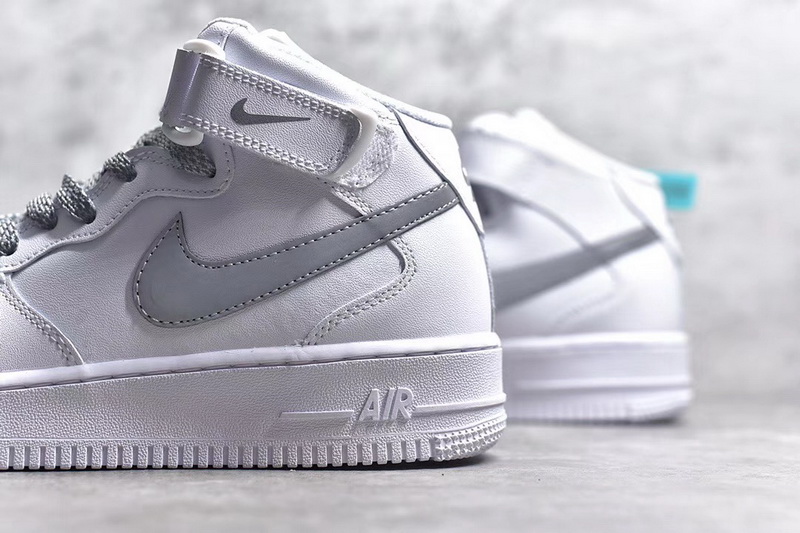 Authentic Nike Air Force 1 Mid 