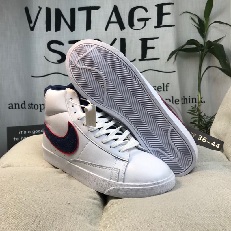 Nike Blazer Mid 77 VNTG QS women shoes