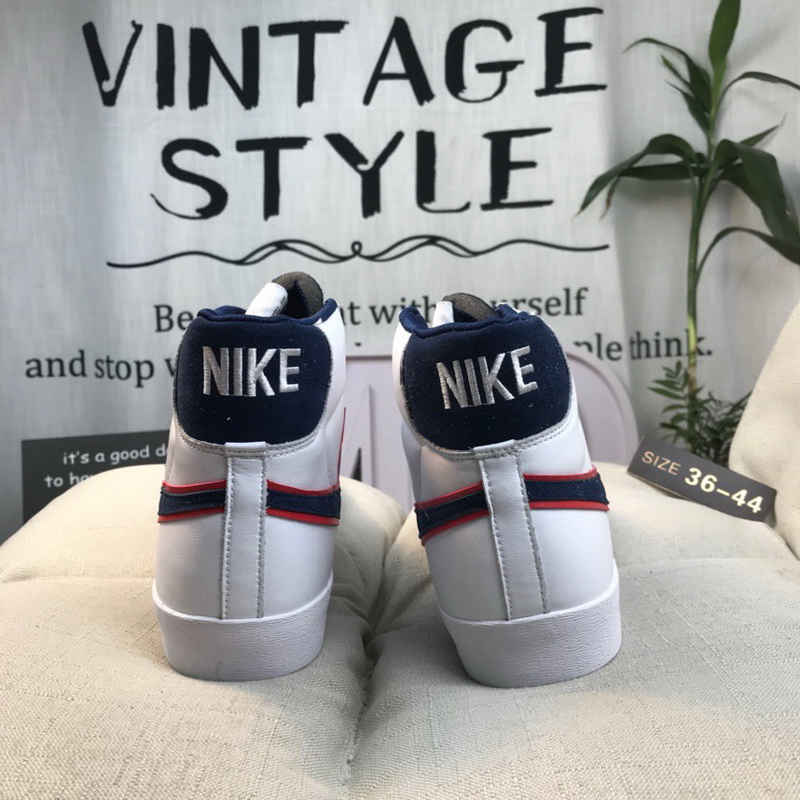 Nike Blazer Mid 77 VNTG QS women shoes