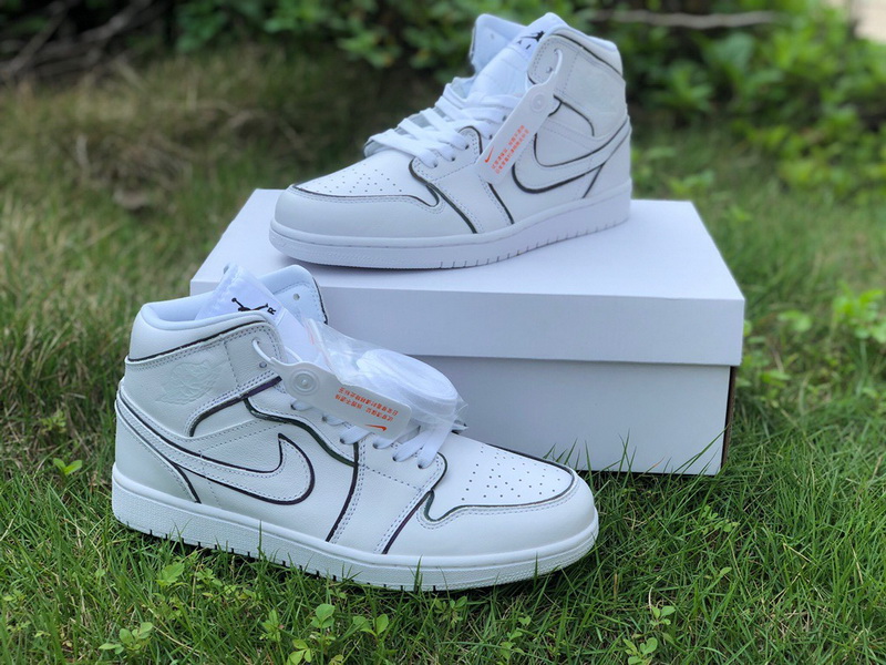 Authentic Air Jordan 1 Mid SE WMNS