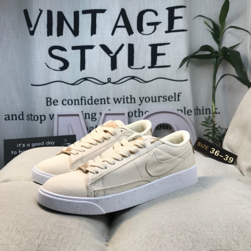 Nike W Blazer Low LX GS-002