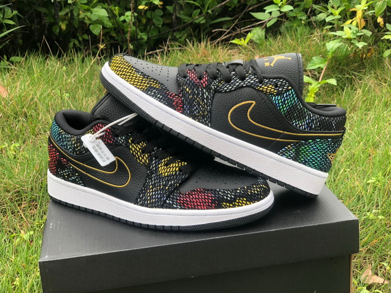 Authentic Air Jordan 1 Low WMNS 