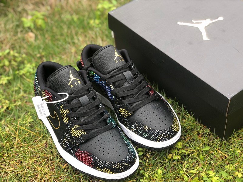 Authentic Air Jordan 1 Low WMNS 