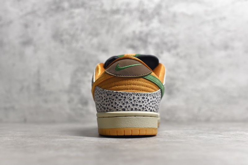 Authentic Nike SB Dunk Low “Safari”