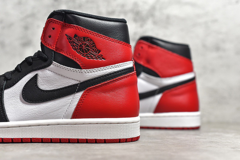 Authentic Air Jordan 1 Black Toe