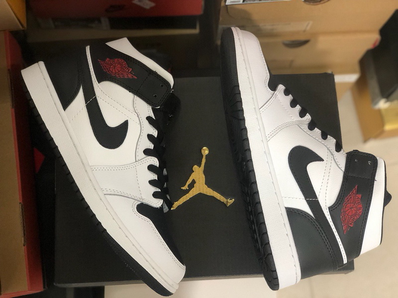 Authentic Air Jordan 1 Mid “Reverse Black Toe” 