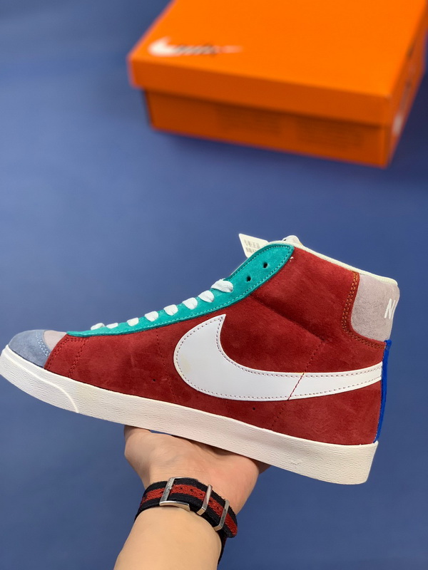 Authentic Nike Blazer Mid 77 Vintage 