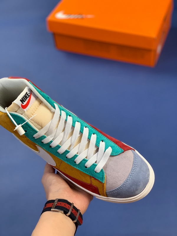 Authentic Nike Blazer Mid 77 Vintage 