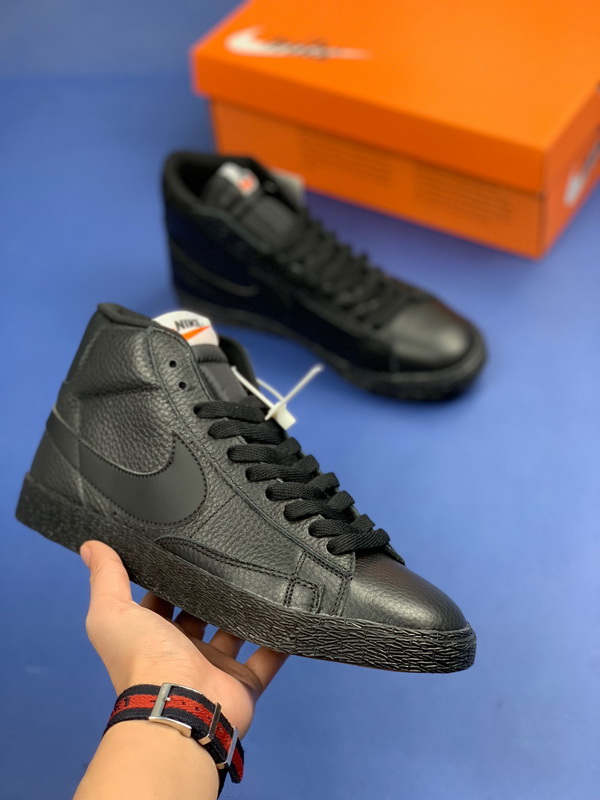 Authentic Nike Blazer Mid Retro