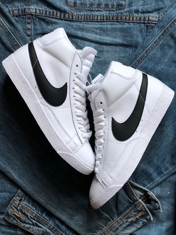 Authentic Nike Blazer Mid Retro-001