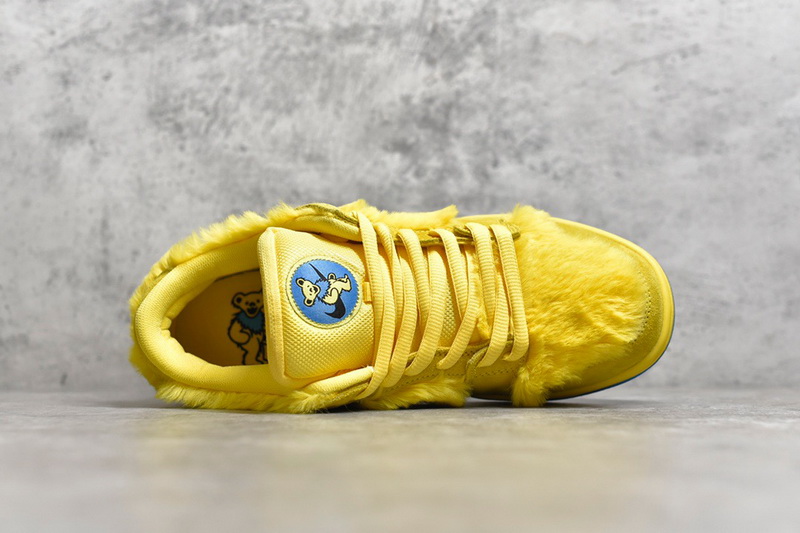  Authentic Grateful Dead x Nike Dunk SB Low “Yellow Bear”