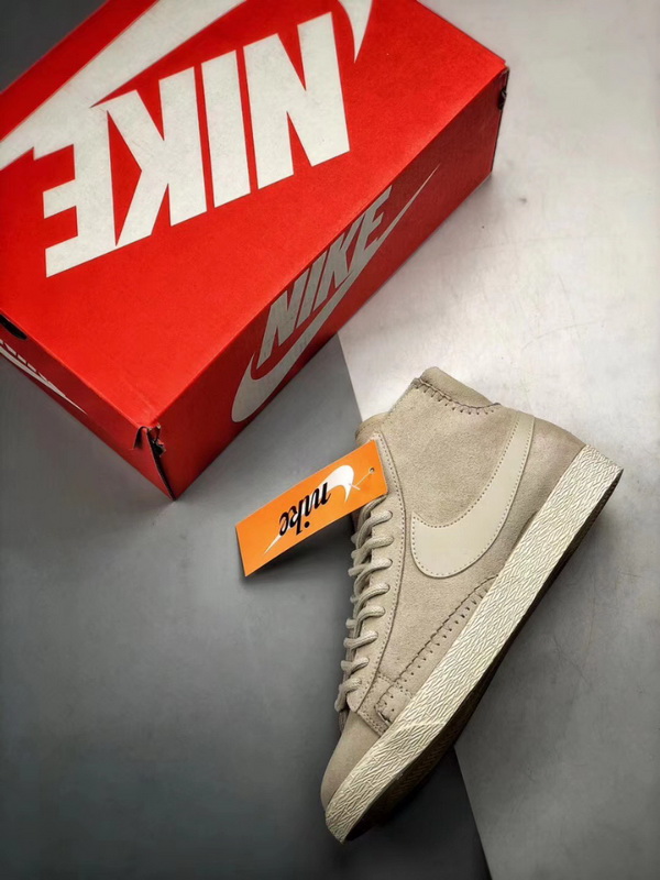 Authentic Nike Blazer Mid PRM 