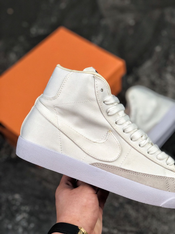 Authentic Nike Blazer Mid 77 Vintage WE 