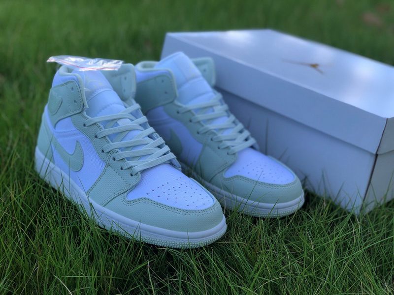 Authentic Air Jordan 1 Mid “Spruce Aura”