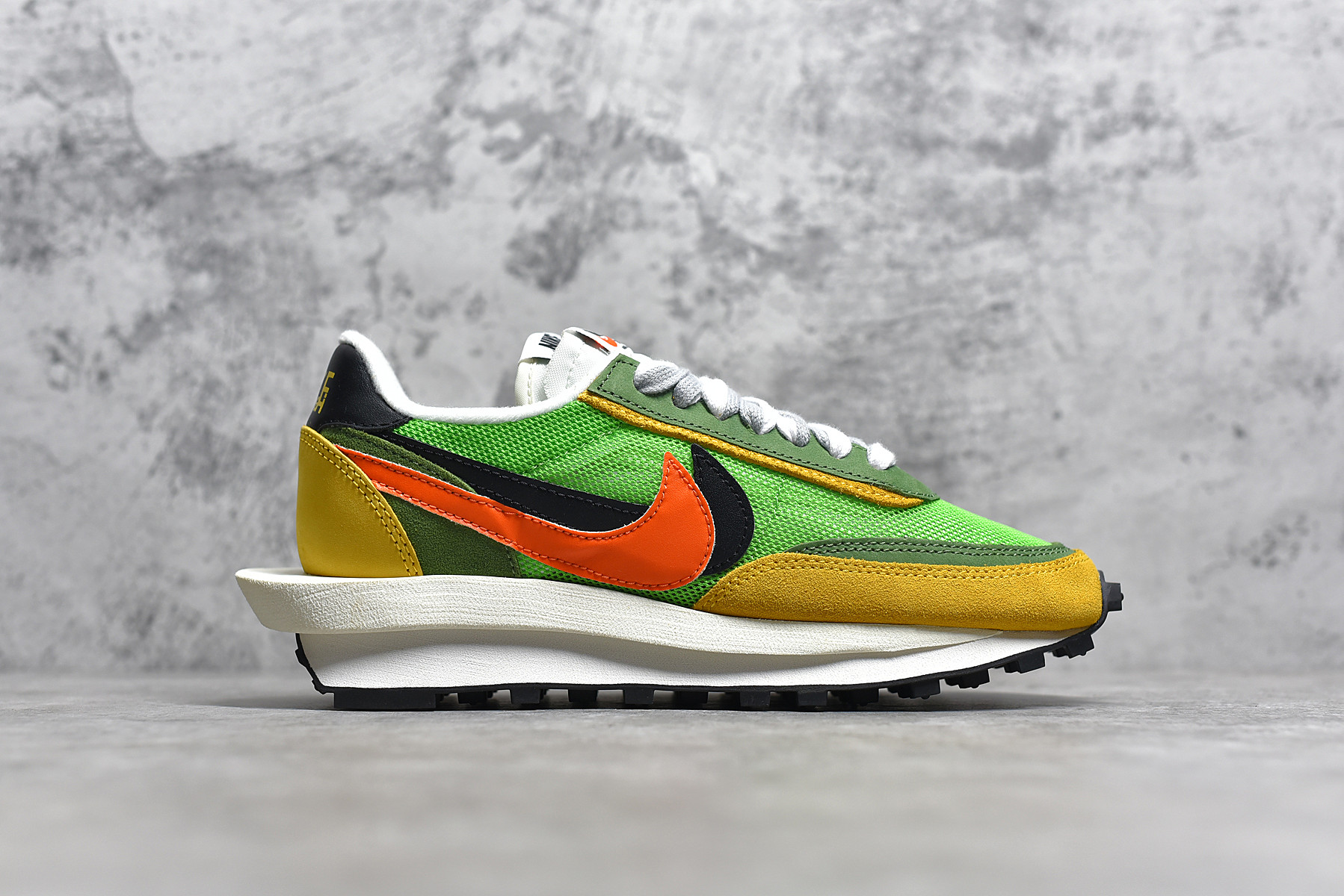 Authentic Sacai x Nike LDV Waffle GS Shoes-002