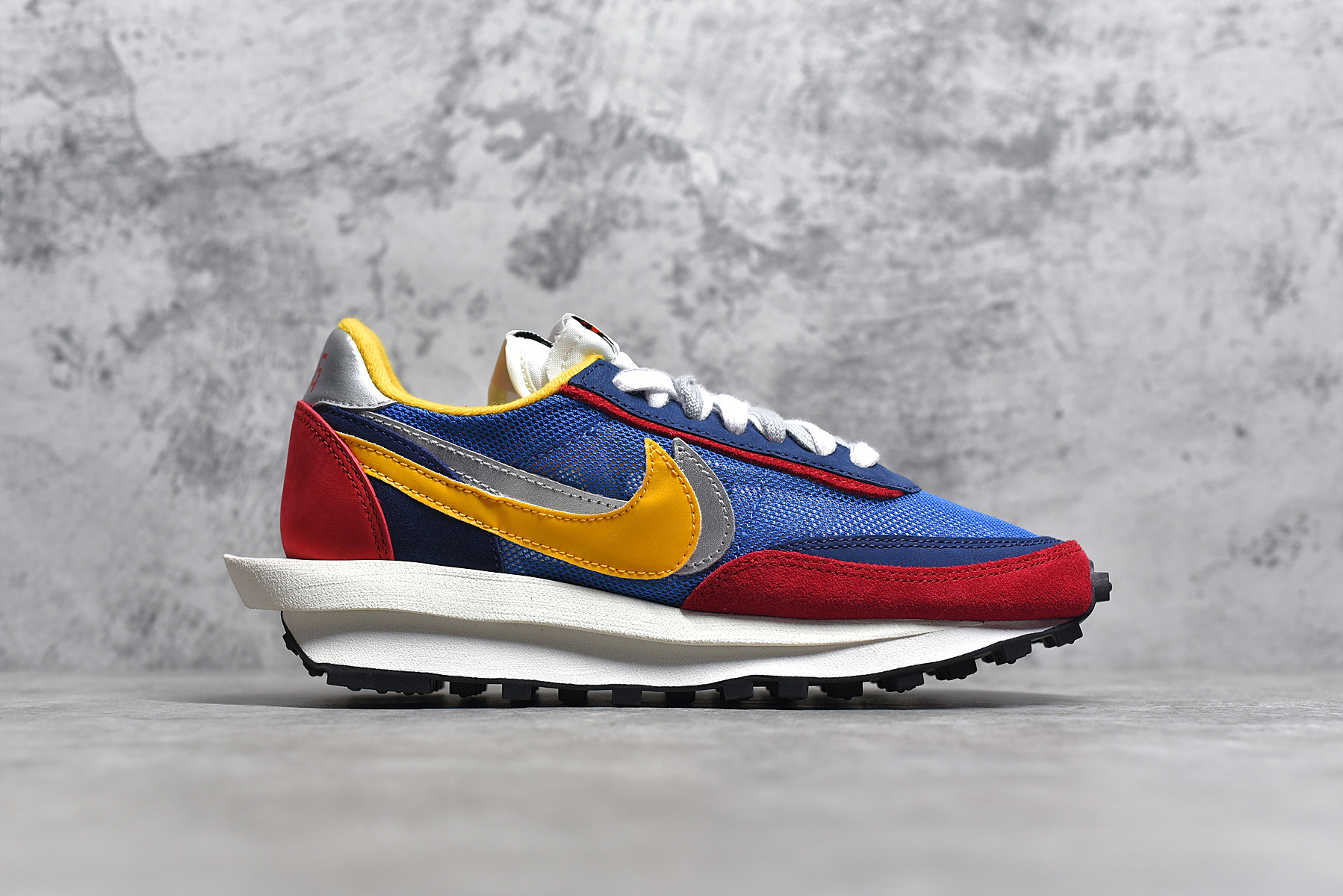 Authentic Sacai x Nike LDV Waffle Shoes-001